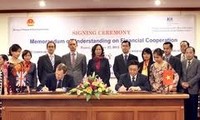 Vietnam, UK boost financial cooperation